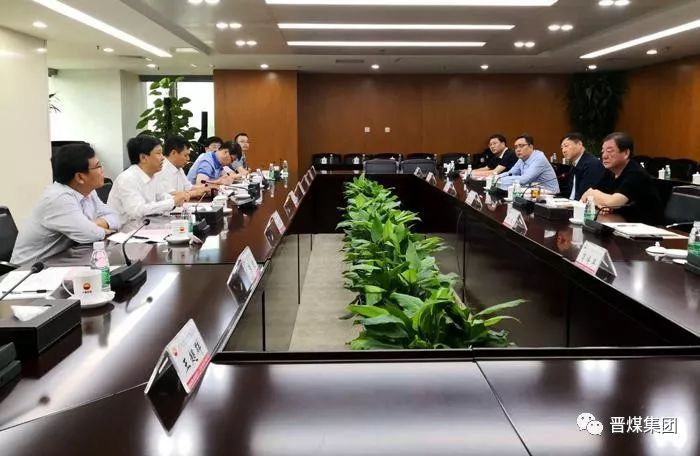 原标题：李鸿双与中石油昆仑能源公司总经理赵永起会谈             5月14日，晋煤集团党委书记、董事长李鸿双在北京与中石油昆仑能源有限公司总经理、党委书记赵永起会谈。双方就加强燃气产业全方位合作进行友好交流