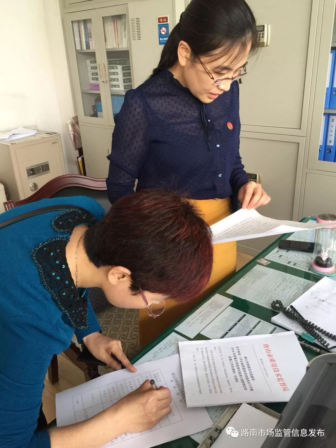 原标题：市场监督管理局:开展能源计量进企业服务活动            为更好地服务大气污染防治和节能减排工作，根据省市质监局关于重点用能单位能源计量数据采集有关要求，路南区市场监督管理局高度重视，于“5.20”世界计量日前夕，将“服务直通车”开到唐山开滦建设（集团）有限责任公司开展“能源计量进企业”服务活动现场。  此次唐山开滦建设（集团）有限责任公司作为2018年路南区能源计量数据在线采集的唯一单位，对其他企业将起到重要的示范引领作用，进一步促进全区能源计量工作的顺利发展