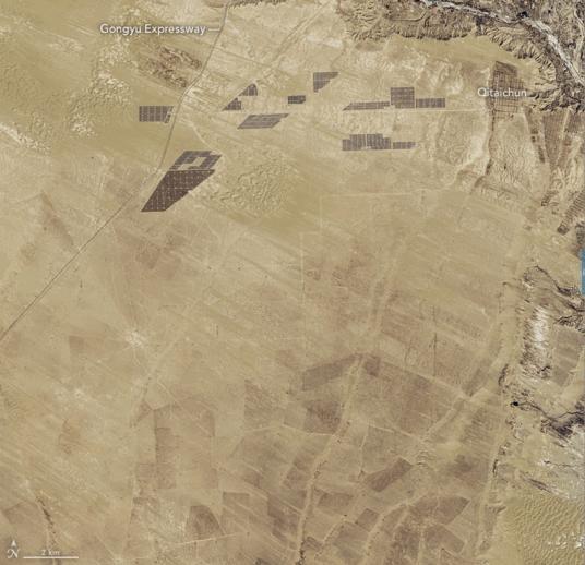 原标题：岂止于大 跃居全球第一的中国光伏产业 这是它们在太空中的面貌            如今，中国已经成为推动全球清洁能源(即绿色能源)发展的最重要力量。无论是在清洁能源对外投资方面，还是国内相关的扶持政策，都证明了我国对于清洁能源发展的重视程度