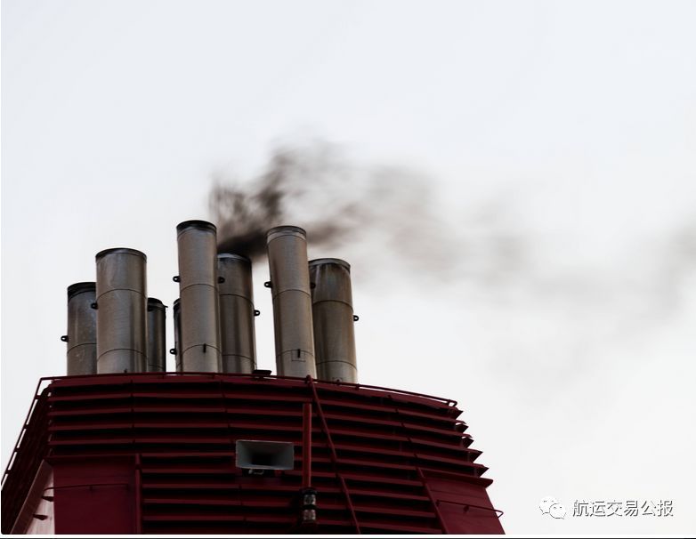 原标题：多米诺效应！2020年限硫令可能导致的能源和航运业变化             从2020年开始生效的遏制船舶污染的限硫令令石油生产商、燃油销售商和船公司都倍感担忧。 但截至目前，市场人士表示，能源和航运业还没有做好准备，炼油厂可能难以满足更清洁燃油的需求，并且很少有装备减少硫排放设备的船舶