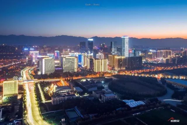 原标题：总投资5021亿！西安一大批重点项目集中开工，规模再破纪录！             西安高新CBD 摄影/张云洲 近期，西安市举行2018年第一批扩大有效投资项目集中开工仪式。本次开工是历年来开工项目最多、规模最大的一次