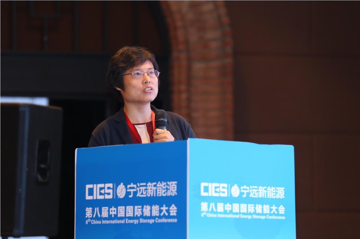 
	中国储能网讯：5月19日至21日，“第八届中国国际储能大会”在深圳隆重召开， 来自中国、美国、德国、英国、加拿大、西班牙、日本、韩国、澳大利亚等国和地区1500余位政府机构、科研院所、行业组织、电力公司、新能源项目单位、系统集成商等代表出席本次大会。


	武汉理工大学副研究员李赏在氢能与燃料电池专场，以“中国低温燃料电池发展现状”为题，发表了精彩演讲