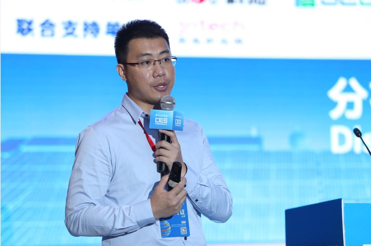 
	中国储能网讯：5月19日至21日，“第八届中国国际储能大会”在深圳隆重召开， 来自中国、美国、德国、英国、加拿大、西班牙、日本、韩国、澳大利亚等国和地区1500余位政府机构、科研院所、行业组织、电力公司、新能源项目单位、系统集成商等代表出席本次大会。


	无锡陆金新能源科技有限公司总经理周涵在分布式光伏与储能系统应用专场，以