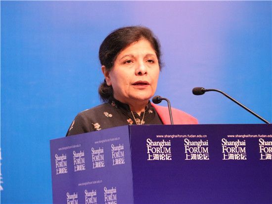 原标题：上海论坛—联合国副秘书长表示：机会不平等是经济发展的最大障碍             联合国副秘书长、联合国亚太经济社会委员会执行秘书Shamshad Akhtar 由复旦大学和韩国高等教育财团共同主办的“上海论坛2018”于5月26-28日在上海举行，联合国副秘书长、联合国亚太经济社会委员会执行秘书Shamshad Akhtar出席并演讲。 Shamshad Akhtar介绍，从1990年到2008年，亚太地区GDP年增长率达到6%，“GDP增长和贸易非常耀眼