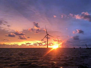 
	
                    
	【电缆网讯】6月4日，华能如东项目海上风电场传来喜讯。上海电气在该风场的三家整机商中率先通过240小时试运行，38台海上风电机组全部顺利进入质保期