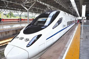 
	
                    
	【电缆网讯】6月7日，中国铁路总公司在京沈高铁启动高速动车组自动驾驶系统（CTCS3+ATO列控系统）现场试验，这标志着中国铁路在智能高铁关键核心技术自主创新上取得重要阶段成果，中国高铁整体技术持续领跑世界。

	

	今年3月以来，中国铁路总公司在在建的北京至沈阳高铁辽宁段全面展开“高速铁路智能关键技术综合试验”