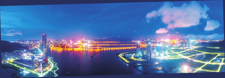 
　　1.珠海橫琴新區(qū)夜景。全國(guó)首個(gè)自貿(mào)區(qū)供用電規(guī)則在此誕生