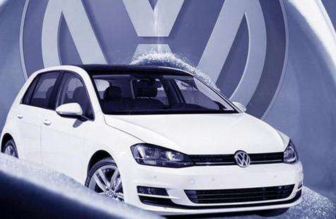 
	
                    
	【电缆网讯】大众汽车13日表示，认罚10亿欧元的罚款令，并承担相应的责任。

	

	德国布伦瑞克检方13日公布了针对大众汽车的处罚令