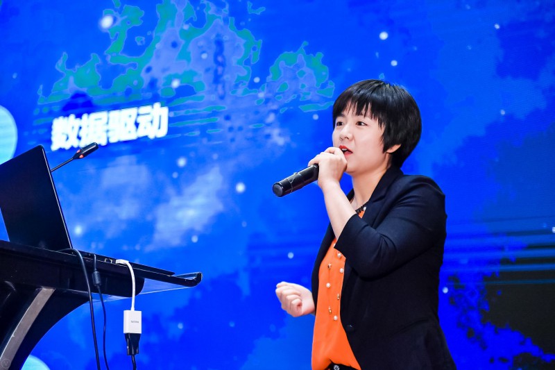 　　北京岳能科技股份有限公司市场总监孔晶出席“第五届中国风电后市场专题研讨会”， 在风电场运维与安全管理专题论坛，分享题为“数据驱动多服务体系共建智慧风电场”的主旨演讲。

北京岳能科技股份有限公司市场总监孔晶女士

　　以下为发言内容：
　　孔晶：大家中午好！感谢大家的时间