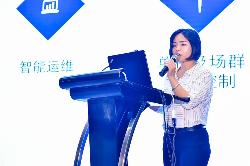 　　中国海装风电股份有限公司研究院大数据所所长杨妍妮出席“第五届中国风电后市场专题研讨会”， 在风电场运维与安全管理专题论坛，分享题为“大数据健康管理系统”的主旨演讲。

中国海装风电股份有限公司研究院大数据所所长 杨妍妮女士
　　以下为发言内容：
　　杨妍妮：大家上午好！我来自中国海装，很高兴今天能够在这里从我们主机厂的角度来跟大家分享我们在风电运维的数字化和智能化方面所做的一些努力和我们已经落地的一些项目的状态