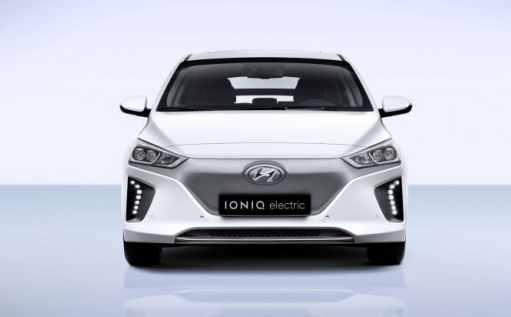 
	中國儲能網(wǎng)訊：日前據(jù)悉，韓國汽車制造商現(xiàn)代汽車公司即將進(jìn)入儲能領(lǐng)域，以提高電動汽車二次電池的利用價值。


	


	該公司在6月26日宣布，將與知名發(fā)動機(jī)廠商瓦錫蘭公司收購的儲能集成商和軟件提供商Greensmith合作開發(fā)二次電池產(chǎn)品