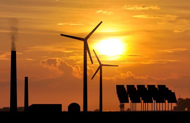 原标题：今日能源简报（2018年6月29日）            今日能源：  【国际能源】伊朗石油官员就美方要求伊朗原油11月之前退出国际市场问题回应表示，这是不可能的。 【电价调整】上海电力行业增值税税率由17%调整到16%，除铁合金、烧碱、下水道动力用电外，工商业及其他用电价格平均每千瓦时降低0.77分钱