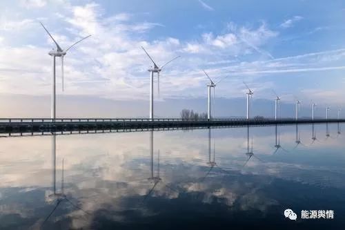 原标题：舆情观察｜未来天然气或将取代石油成为主要能源来源            21世纪30年代中期 天然气将取代石油为主要能源来源 01   【World Energy News 6月26日报道】近三分之二（64%）的石油和天然气行业领导者预计将2018年增加或维持天然气项目上的支出。他们认为天然气将在本世纪30年代中期取代石油，成为世界主要能源