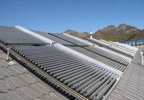 原标题：太阳能资讯：10万户！太原太阳能等清洁供暖再出大体量！            日前，太原市正式下发《太原市大气污染防治2018年行动计划》，今年太原将持续开展铁腕治污，重点治理控煤、治污、管车、降尘等。  替换高清大图 据了解，10月底前，太原市要完成“三县一市”（清徐、古交、阳曲、娄烦）平原地区清洁取暖改造10万户，“三县一市”要在10月底前将县城划定为高污染燃料禁燃区