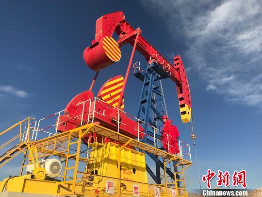 原标题：交易金额大增62%！电力和能源产业领跑上半年全球并购            中新经纬客户端7月4日电 据路透社3日消息，汤森路透数据显示，2018年上半年全球并购规模创下历史高位，其中能源和电力产业继续保持领先，交易金额增长62%。  资料图 中新网孙睿 摄  汤森路透数据显示，今年前六个月，全球宣布的能源和电力并购交易额增长至3,657亿美元，占并购总交易额的近16%，2017年同期为2,255亿美元