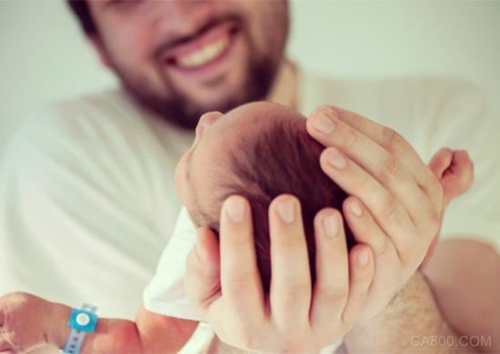 
                    
	（原标题：Researchers develop AI that predicts developmental disabilities in infants）


	


	 


	


	网易科技讯 7月12日消息，据国外媒体Venturebeat报道，研究人员开发了人工智能（AI）技术来预测婴儿的发育障碍。


	


	有出生并发症的儿童在以后的生活中更有可能出现认知和身体上的障碍