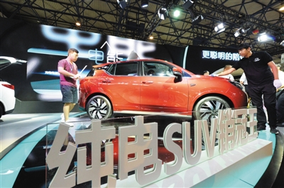 　　 　　7月13日至15日，2018第十四屆北京國際新能源汽車及充電設(shè)施展覽會在京舉行，來自國內(nèi)外近200家汽車廠商參展。展會展示了當前國內(nèi)新能源汽車及相關(guān)配套充電設(shè)施領(lǐng)域的先進技術(shù)和最新產(chǎn)品