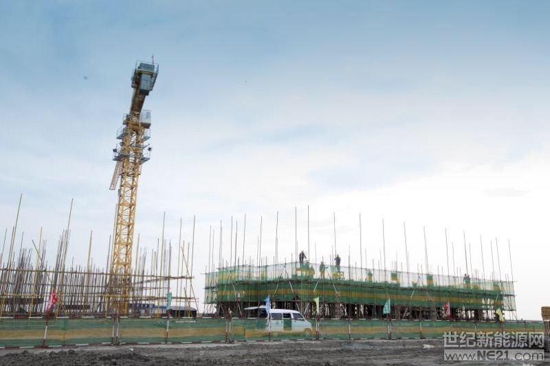  （通讯员 陈昊）截止2018年7月10日，白城领跑者基地工程进展顺利。

浙江正泰1号项目：

1、光伏场区基础管桩施工完成1181根，累计完成4690根； 

2、管桩目前已订购57208根（300A订购48132根、400AB订购9076根），计划发货时间为7月20日至9月20日；

3、管桩目前到货10849根（300A到货8052根、400AB到货2797根）