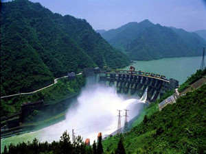 
	
                    
	【电缆网讯】近日，由水电六局承建的刘家峡水电站排沙洞及扩机工程两台机组顺利通过72小时试运行。其中7号机组于7月14日顺利通过72小时试运行；8号机组停机排沙后于7月21日顺利通过72小时试运行，正式进入商业运营阶段
