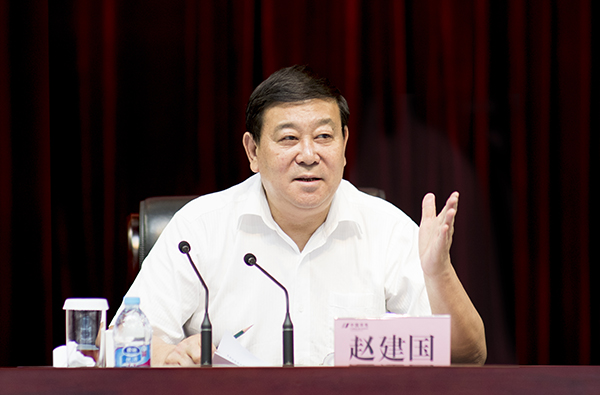 　　7月30至31日，华电集团2018年半年工作座谈会在京召开。会议深入学习贯彻习近平新时代中国特色社会主义思想和党的十九大精神，全面落实党中央、国务院及国资委一系列决策部署，总结上半年工作，分析面临的形势，进一步团结动员广大干部员工，坚定信心，真抓实干，全面抓好中央巡视反馈意见整改，全力打好三大攻坚战，加快推动公司高质量发展，圆满完成年度各项目标任务