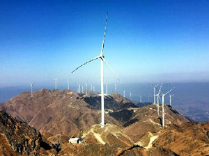 
	
                    
	【电缆网讯】7月29日，中国能建在湖南投资建设的首个风电场——白云仙风电场二期工程项目最后7台机组成功并网投产，标志着白云仙风电场二期项目正式投产运营。

	

	该项目由中国能建投资公司投资开发，EPC总承包单位和主要施工单位分别为中国能建中南院和中国能建湖南火电公司
