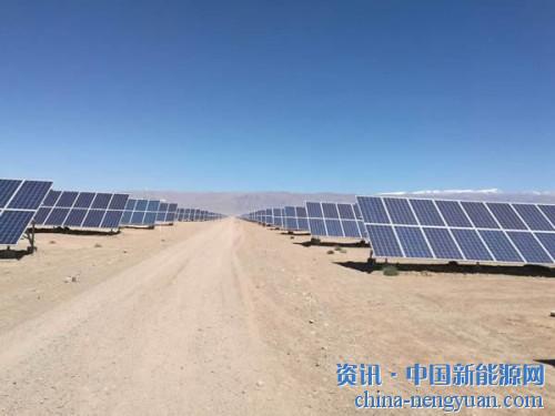                                                                                                                                                                     
	　　2018年上半年，新疆維吾爾自治區(qū)光伏發(fā)電運(yùn)行情況良好，設(shè)備利用小時數(shù)和發(fā)電量同比增加，累計棄光電量和棄光率實現(xiàn)持續(xù)“雙降”。

	　　一、光伏發(fā)電運(yùn)