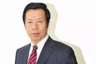 原標(biāo)題：山西首富或被國(guó)有化？這事很大！            “財(cái)?shù)馈庇^察： 隨著地方國(guó)資背景的巨無霸——山東棗礦集團(tuán)擬對(duì)美錦集團(tuán)實(shí)施戰(zhàn)略入股，有可能導(dǎo)致上市公司美錦能源（000723）控股股東及實(shí)際控制人發(fā)生變動(dòng)。山西首富姚俊良家族一手打造的山西第一大民營(yíng)企業(yè)美錦集團(tuán)，其控股權(quán)正悄然生變，山西首富“讓位”國(guó)資？   一 美錦能源成就山西首富 姚俊良，男，1953年出生于山西太原清徐縣，山西焦炭大王姚巨貨的繼承人，現(xiàn)任山西美錦能源集團(tuán)有限公司董事長(zhǎng)，中國(guó)民營(yíng)企業(yè)家