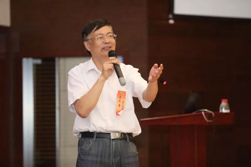原標題：用尖端科技開啟商業(yè)新空間            科學研究和技術轉(zhuǎn)化，是驅(qū)動商業(yè)文明發(fā)展的核心要素。近年來，國家大力倡導高新技術轉(zhuǎn)化、推動產(chǎn)學研一體化的經(jīng)濟發(fā)展結構，為中國經(jīng)濟做大做強奠定科技基礎