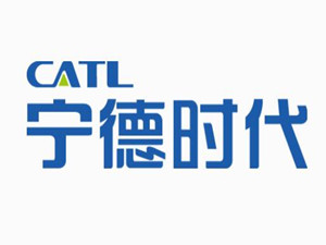 
	
                    
	【电缆网讯】8月23日晚间，宁德时代发布2018年半年度报告显示，今年上半年，公司实现营收93.60亿元，同比增长48.69%；实现归属于上市公司股东的净利润9.11亿元，同比下降49.70%。

	

	关于业绩下降原因，宁德时代表示，主要受去年同期转让了持有的普莱德新能源电池科技有限公司股权取得的处置收益影响，扣除转让普莱德的处置收益及其他非经常性损益项目对业绩的影响后，净利润同比增加36.55%