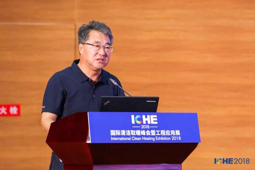   　　▲太原热力集团董事长张建伟 　　目前，我国的能源结构还是以煤为主，且这种能源结构在较长的时间内不会根本性改变。那么怎样利用好现有的热电厂，如何进一步开发它的余热资源，加大供热，是现今面临的十分关键的问题