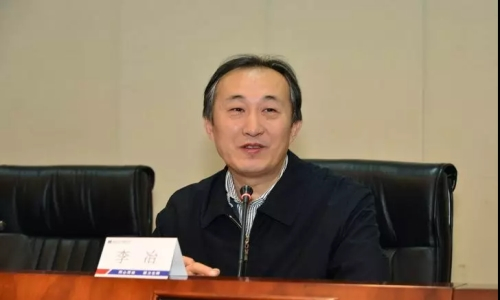 原標(biāo)題：國(guó)家能源局監(jiān)管總監(jiān)李冶：下大力氣解決可再生能源消納難題             華夏能源網(wǎng)（微信號(hào)；hxny100)注：正處于能源轉(zhuǎn)型變革時(shí)期的中國(guó)，不同能源類型之間的矛盾、沖突和生存空間之爭(zhēng)愈加劇烈！ 國(guó)家的意圖，是要推動(dòng)建立“清潔低碳、安全高效的能源體系”，變革是各個(gè)能源領(lǐng)域的關(guān)鍵詞。對(duì)于傳統(tǒng)化石能源來(lái)說(shuō)，面臨的是去產(chǎn)能、清潔化和盈利降低的考驗(yàn)；對(duì)于可再生能源來(lái)說(shuō)，在政策傾斜、環(huán)保風(fēng)和技術(shù)創(chuàng)新的多重加持下，高速、高比例發(fā)展帶來(lái)的后遺癥也很嚴(yán)峻