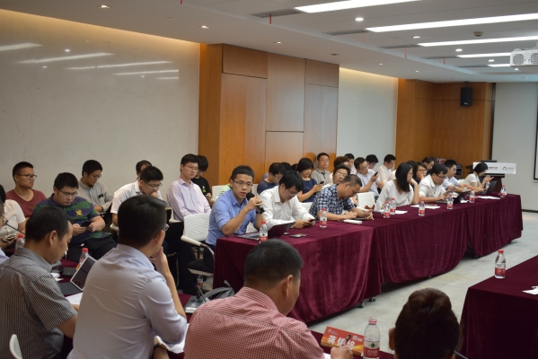 
	
                    
	8月27日，远东智慧能源股份有限公司（简称：智慧能源 股票代码：600869）在上海成功举办了2018年半年度投资者沟通会，包括浙商证券、渤海证券、广发证券、花旗银行上海分行等47家券商与二级市场投资机构代表共51人到场参加了本次活动。远东控股集团创始人、董事局主席、党委书记蒋锡培，投资人、集团董事、党委副书记、智慧能源董事长蒋承志，投资人、集团董事、党委副书记、智慧能源副董事长、首席执行官兼远东电缆产业副董事长蒋华君，投资人、党委宣传委员，智慧能源董事、