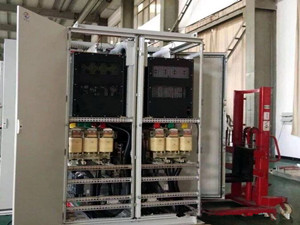 
	
                    
	【电缆网讯】近日，由汾西重工自主研发的5.6MW风电变频器在联调试验和测试中，成功输出达到5.6MW，并在全功率下连续运行数小时，各项运行参数良好，标志着汾西重工5MW变频器研发项目迈出成功第一步。

	

	海上风电能源开发利用是国家“十三五”发展战略的重要支撑，也是汾西重工重点支持发展的产业集群