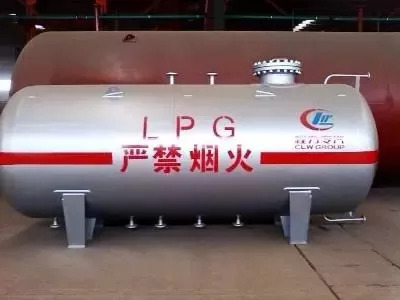 原標題：機會！這個國家原有產(chǎn)量非洲第一，為吸引外資，要重修能源法            原油產(chǎn)量位居非洲第一的阿爾及利亞，近年來作為油氣投資目的地的重要性有所下降。一方面，保守且排外的能源法讓越來越多的國際能源公司“敬而遠之”；另一方面，嚴重的貪腐問題影響了阿爾及利亞國家石油公司（Sonatrach）的聲譽并拖累其發(fā)展腳步