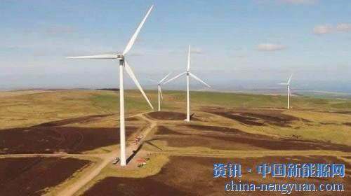                                                                                                                                                                     
	　　在許多國家和地區(qū)，風(fēng)力發(fā)電場已經(jīng)變得相當(dāng)普遍，尤其在那些風(fēng)力資源充裕的地方，比如科羅拉多州。 盡管綠色能源支持者聲稱，風(fēng)力渦輪機陣列對環(huán)境的影響，比燃煤和天然氣發(fā)電要少