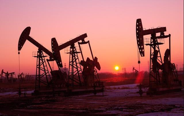 原标题:中国又一石油大省,产量超大庆,堪比沙特阿拉伯! 大庆油田家喻户晓,很多人都认为它是中国石油资源最多的城市,但其实还有一座低调的石油城市,产量超过大庆油田, 将会是中国最具潜力的石油城市。 它就是庆阳