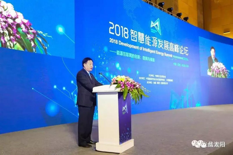 原標題：平價上網(wǎng)的信號到來！光伏系統(tǒng)成本不斷下滑            寒冬時期，光伏人有兩件事情特別期待，一件是補貼政策，另外一件是光伏系統(tǒng)成本，兩者如果有一件有重大進展，都會牽動光伏人的神經(jīng)。補貼政策在前段時間已經(jīng)連續(xù)好消息了，基本緩和了之前的矛盾問題，另外一個牽動光伏人心的成本問題，在上周也給我們吃了一個定心丸，我們有信心相信平價上網(wǎng)將在很快到來