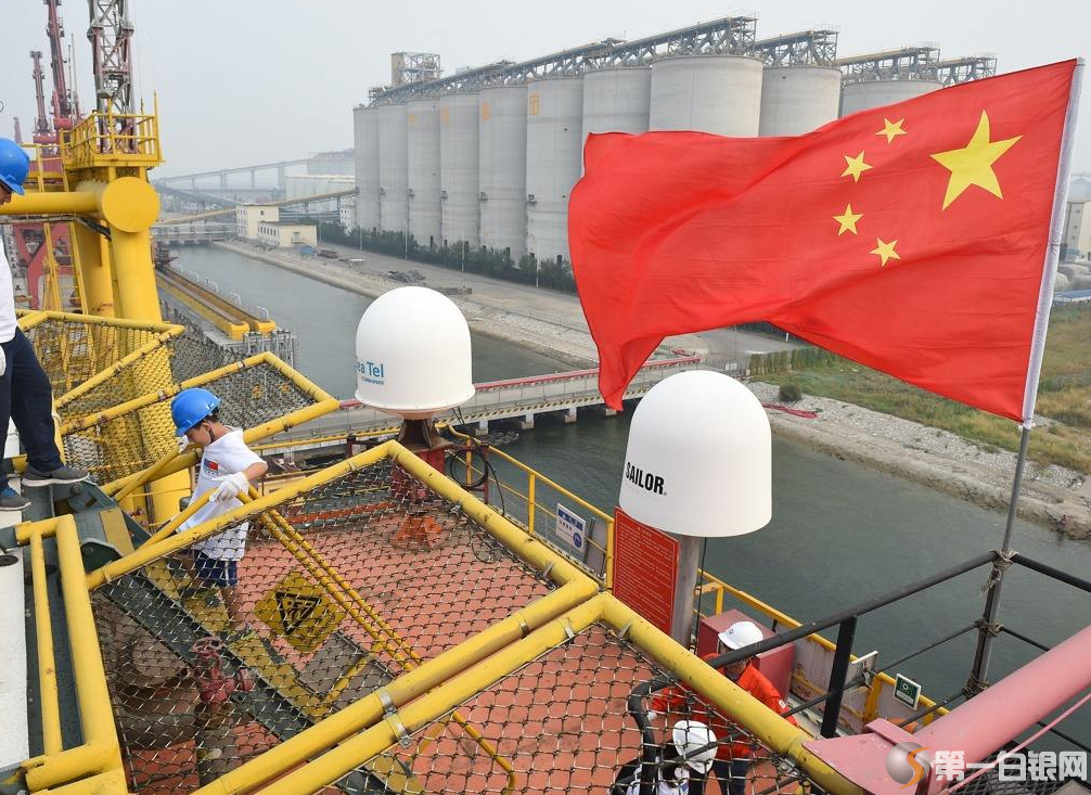 原標(biāo)題：特朗普“如釋重負(fù)”！美國LNG“敗走”中國，卻讓德國敞開大門？            摘要：“失意”于中國、又爭不過俄羅斯！美國天然氣賣不出去？德國…… 美國天然氣對中國出口銳減！  【第一白銀網(wǎng)】訊：因?yàn)楸娝苤脑?，中國大幅縮減美國能源的進(jìn)口。其中，中國對美國液化天然氣（LNG）的進(jìn)口已經(jīng)銳減