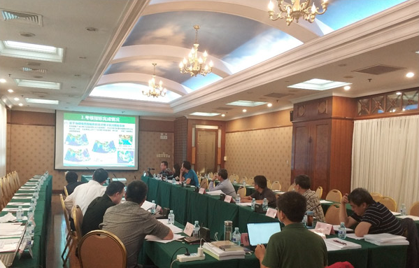 　　【中国仪表网 仪表会议】按照科技部《国家重点研发计划项目中期检查工作规范(试行)》等相关规定，2018年9月26-27日，中国21世纪议程管理中心(以下简称21世纪中心)在北京组织召开了“海洋环境安全保障”重点专项(以下简称海洋环境专项) “海洋光学遥感探测机理与模型研究”等10个海洋动力环境监测类项目的中期检查会议。中期检查专家组、各项目承担单位科技主管领导、项目负责人及主要研究人员共200余人参会